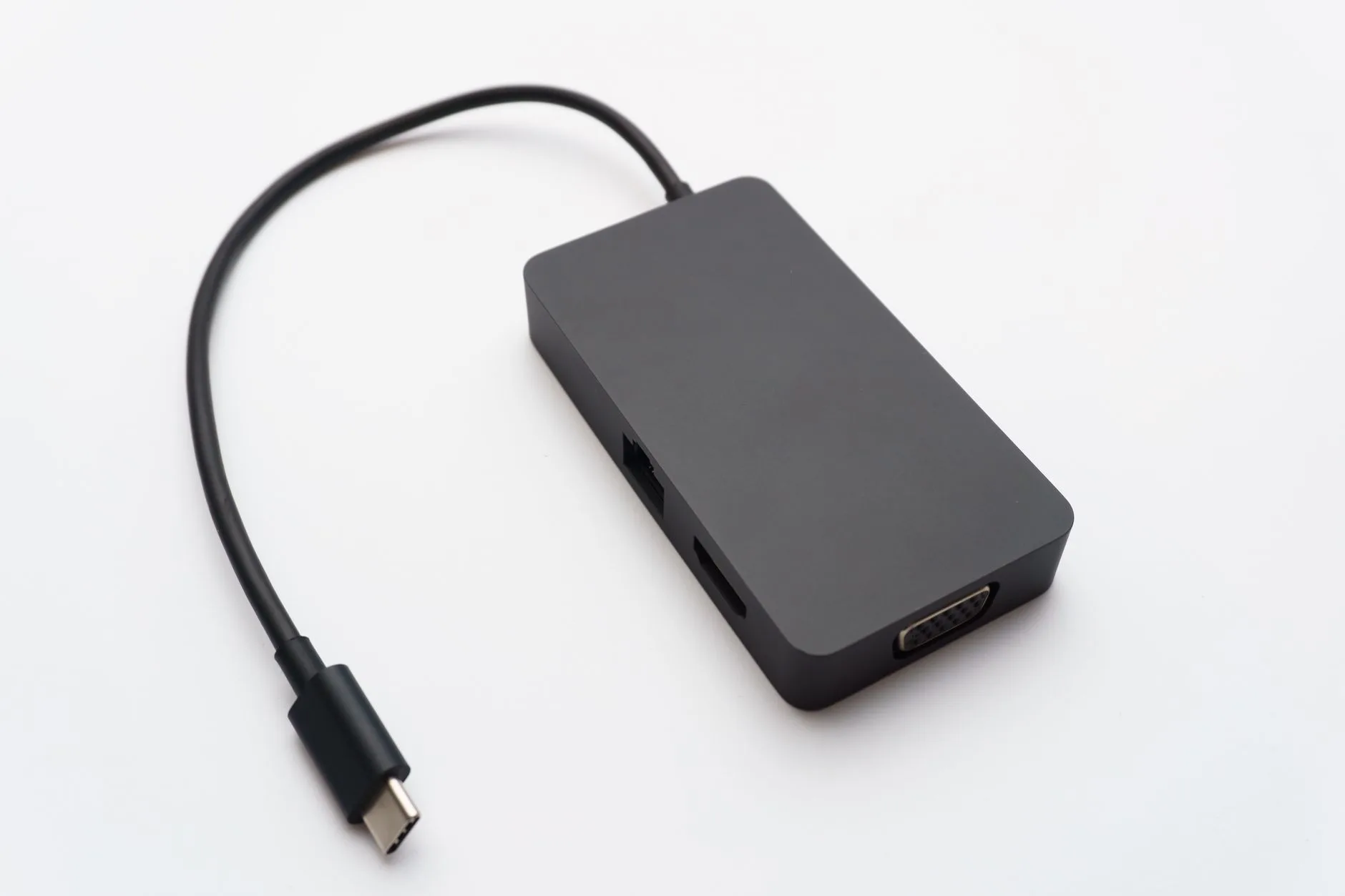 USB-C hub and HDMI cable used for a laptop second screen setup