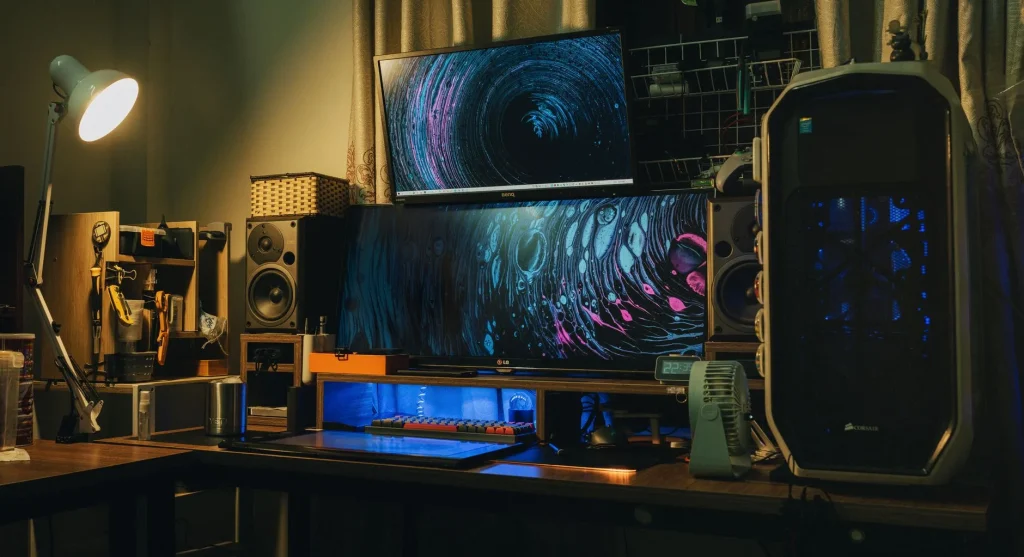 Dual monitor home office setup used to explain monitor scaling