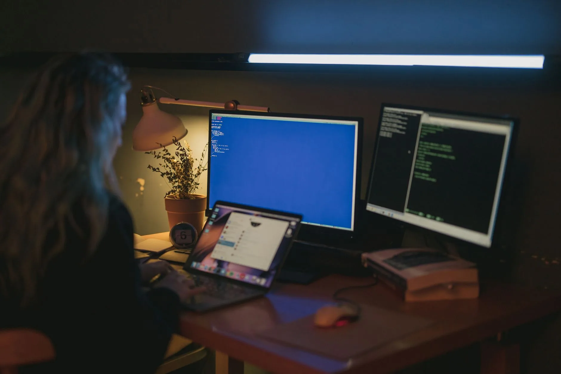 Desktop monitor ready for Windows scaling adjustments